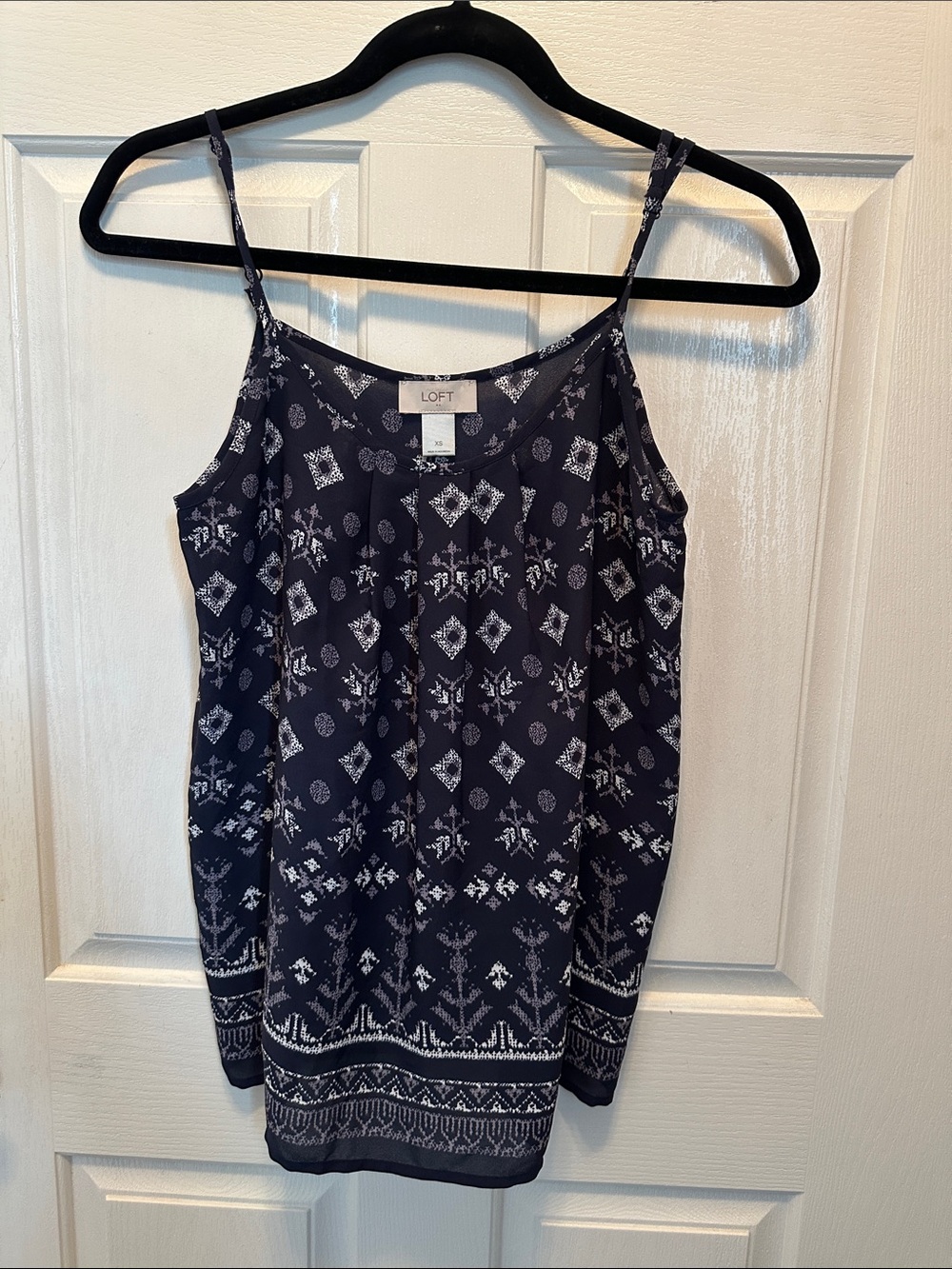 LOFT Navy and White Woven Printed Spaghetti Adjustable Strap Camisole Size XS